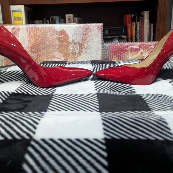 Jessica Simpson Red Patent Stiletto Heels in 8 1/2M / 39 - Picture 2 of 2